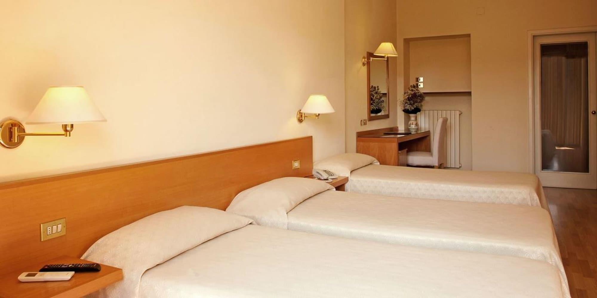 Hotel Plaza 3*