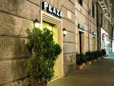 Hotel Plaza 3*